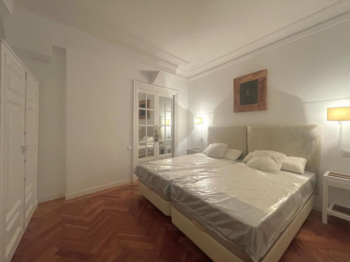 Apartamentos Alcala มาดริด ภายนอก รูปภาพ