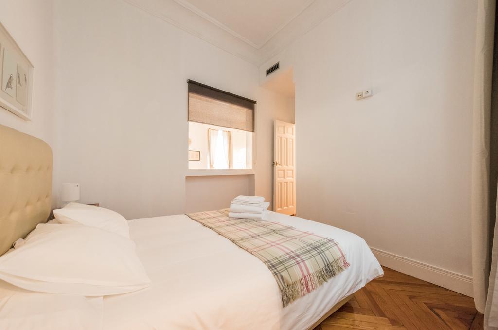 Apartamentos Alcala มาดริด ภายนอก รูปภาพ