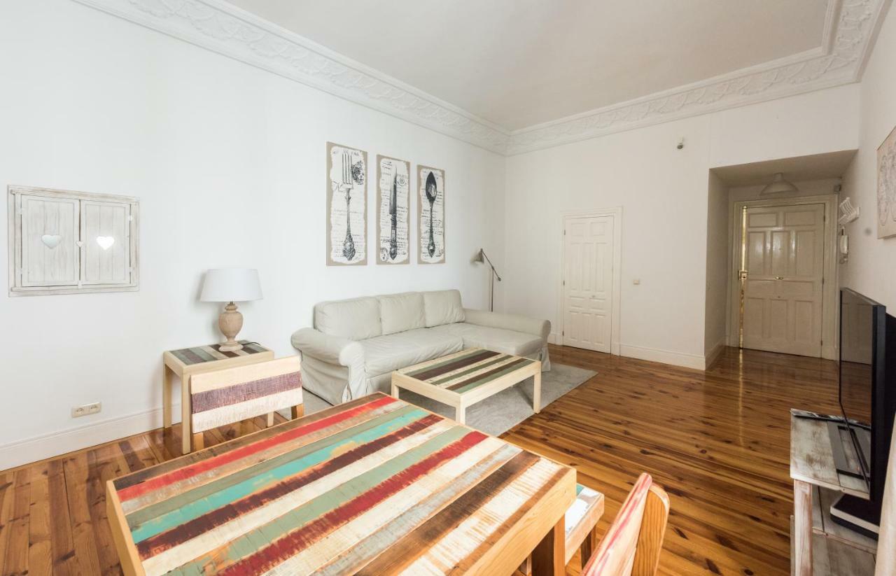 Apartamentos Alcala มาดริด ภายนอก รูปภาพ