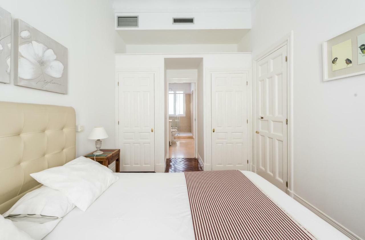 Apartamentos Alcala มาดริด ภายนอก รูปภาพ